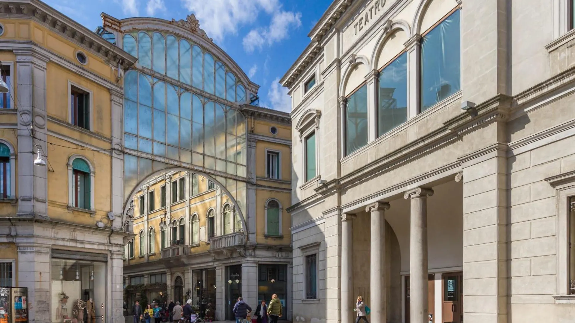 Theater Venice Apartment Mestre Italy